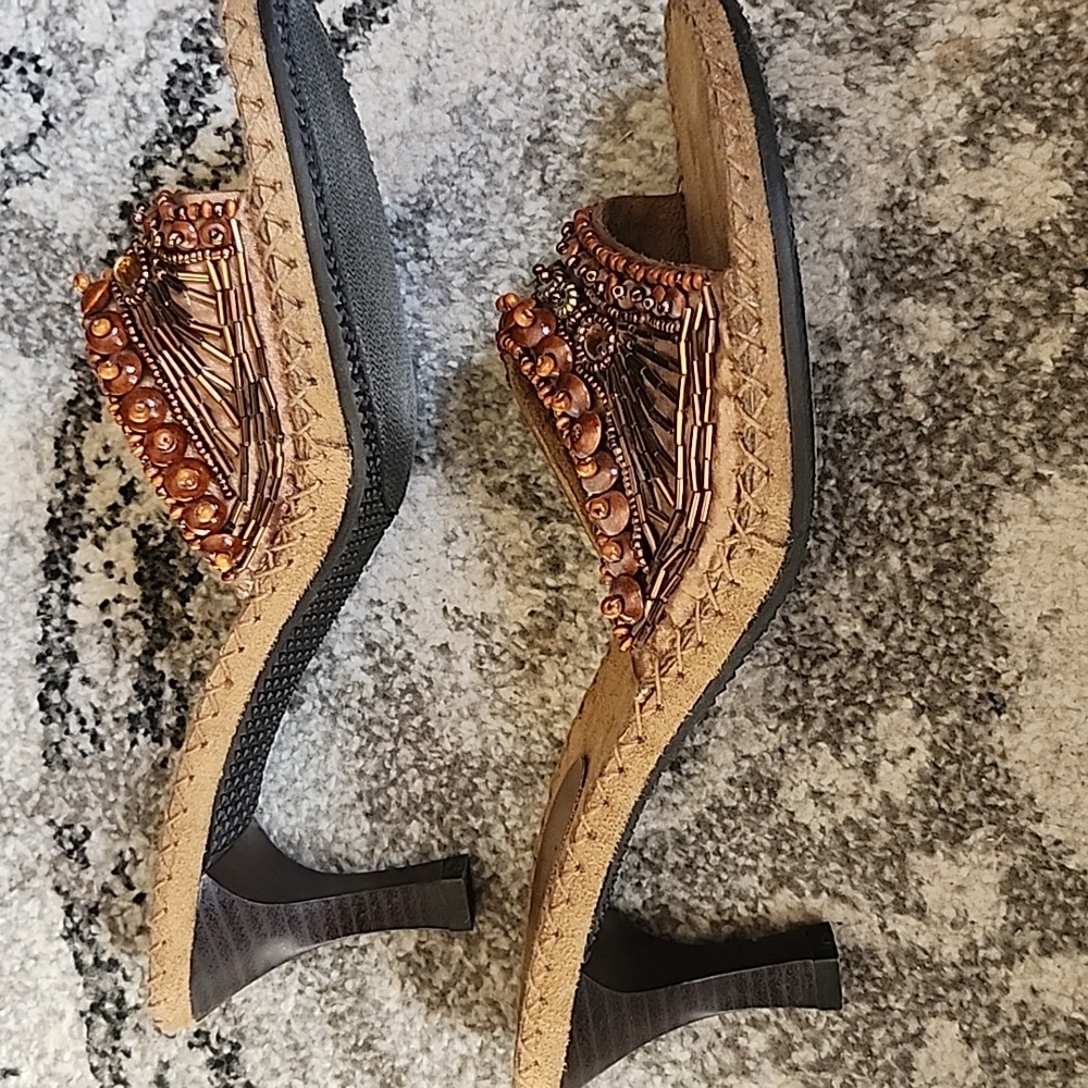 Rialto Beaded Sandal - Picture 6 of 6
